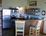kitchen/breakfast bar