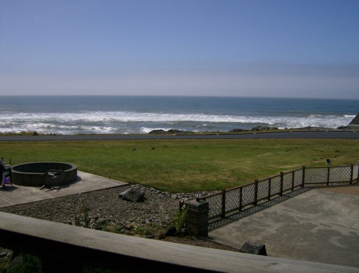 Yachats Rental The Lighthouse at Yachats Village Rentals
